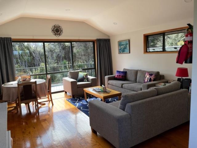 Treetops Cottage At The Castle Whitianga Dış mekan fotoğraf